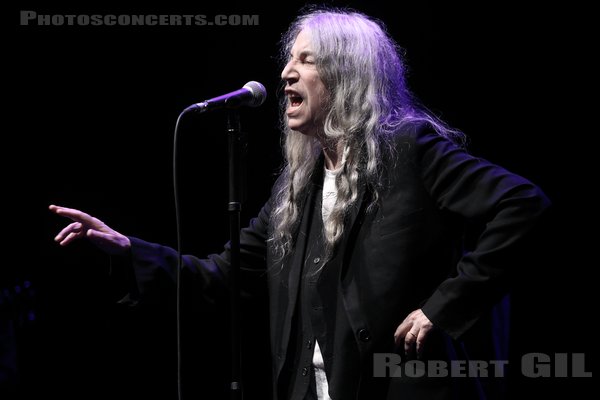 PATTI SMITH - 2021-10-08 - PARIS - Grand Rex - 